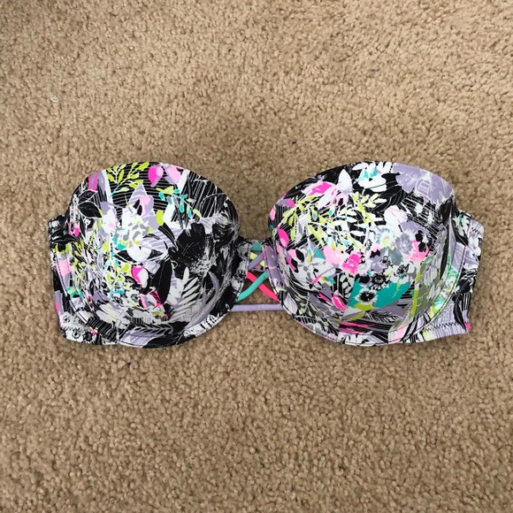 Victoria's Secret Other - NWOT Victoria’s Secret strapless swim top